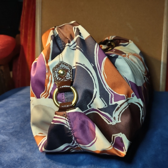 Coach Ashley Scarf Print Hobo  Handbag Purse. F20063 - Picture 4 of 7